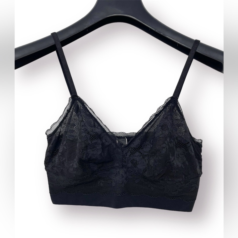 🛍️SALE🛍️ VICTORIA'S SECRET Lace Bralette